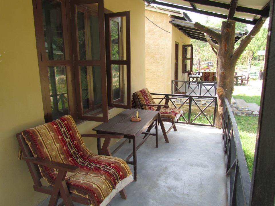 Chitwan Gaida Lodge Sauraha Luaran gambar